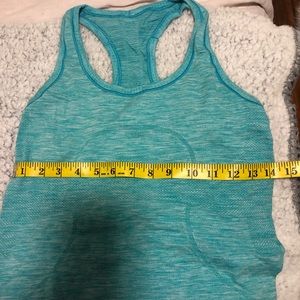 Lululemon tank top